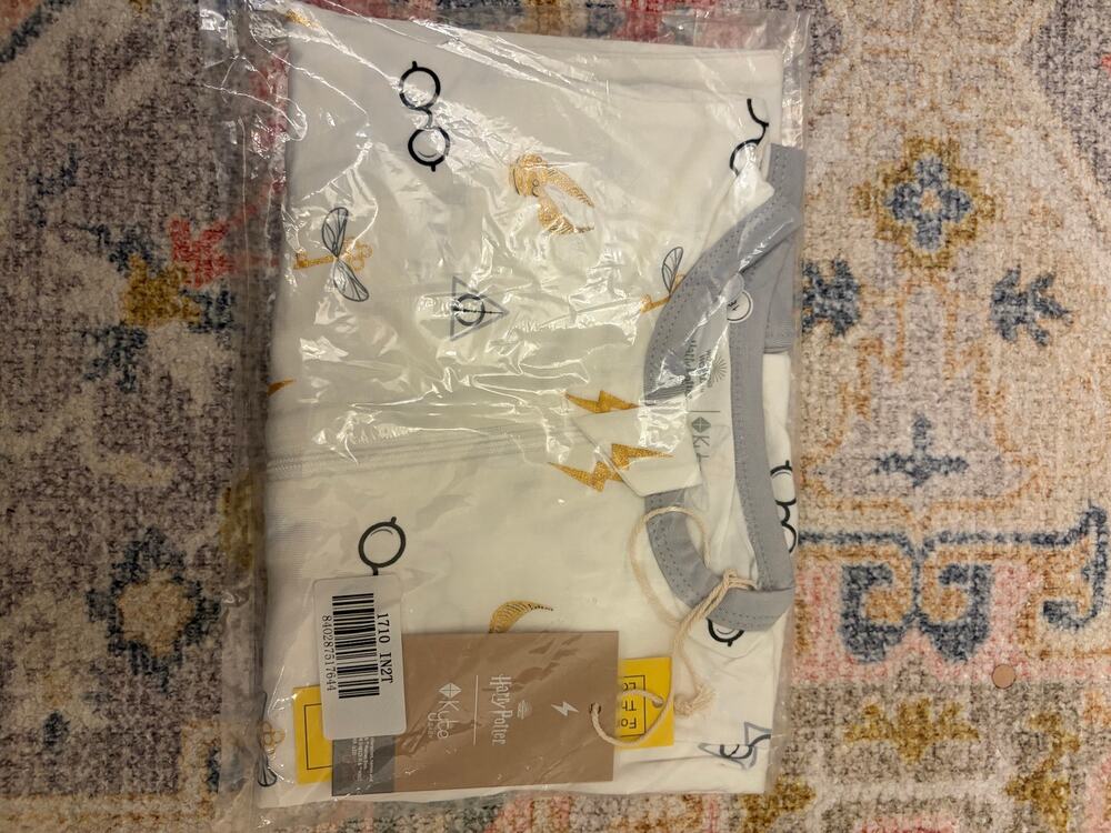 Kyte Baby × Harry Potter "Wizarding World" Zippered Romper in Icon — NIP
